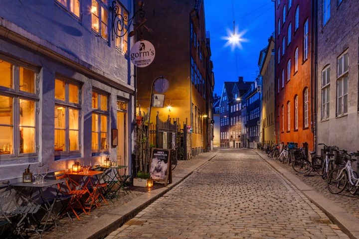 Københavns brosten: hvor de kommer fra, og hvorfor de stadig ligger der